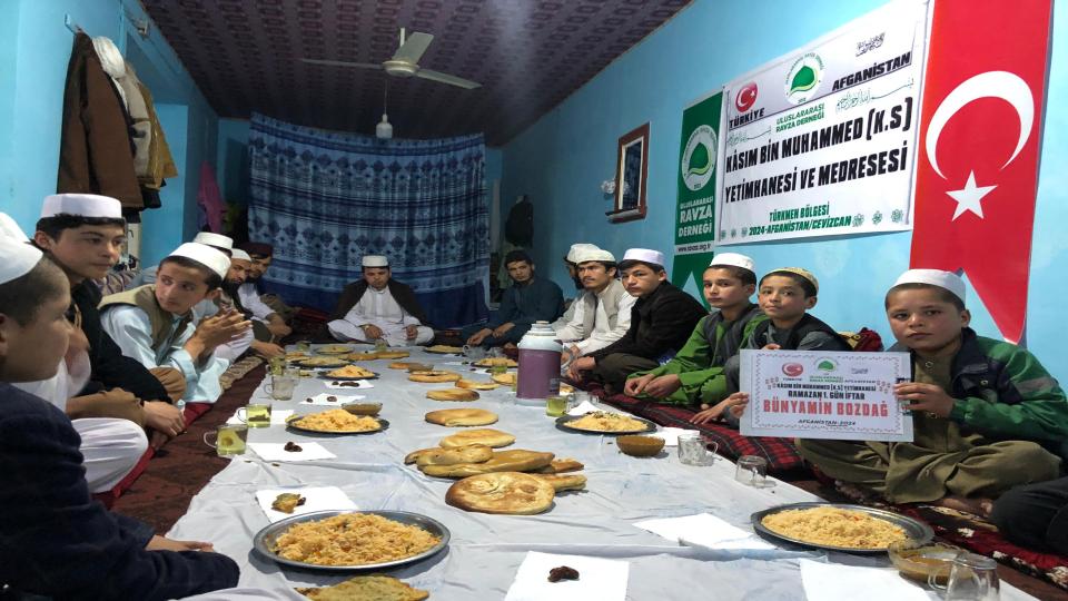 Türkiye ve gazze başta olmak üzere 9 ülkede 20 sofra ile iftarlarımızı açtık